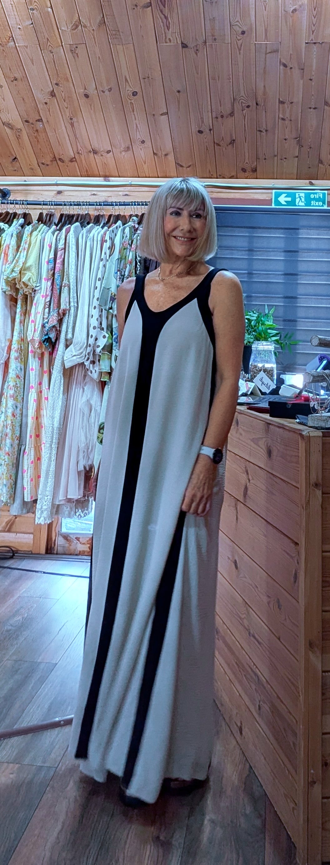 Helena Floaty Maxi Dress – Magenta-Black