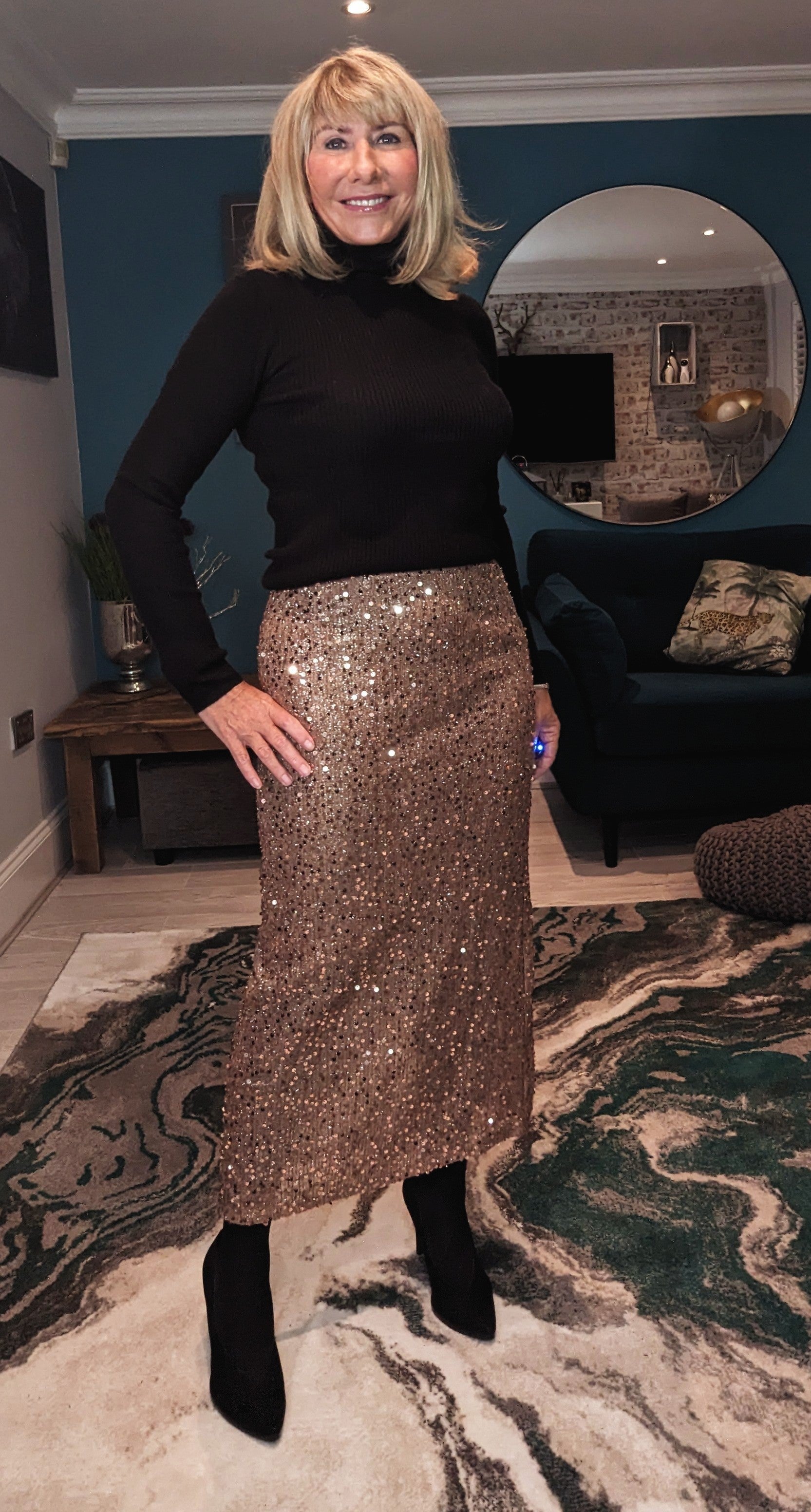 Tiggy Sequin Gold Pencil Midi Skirt