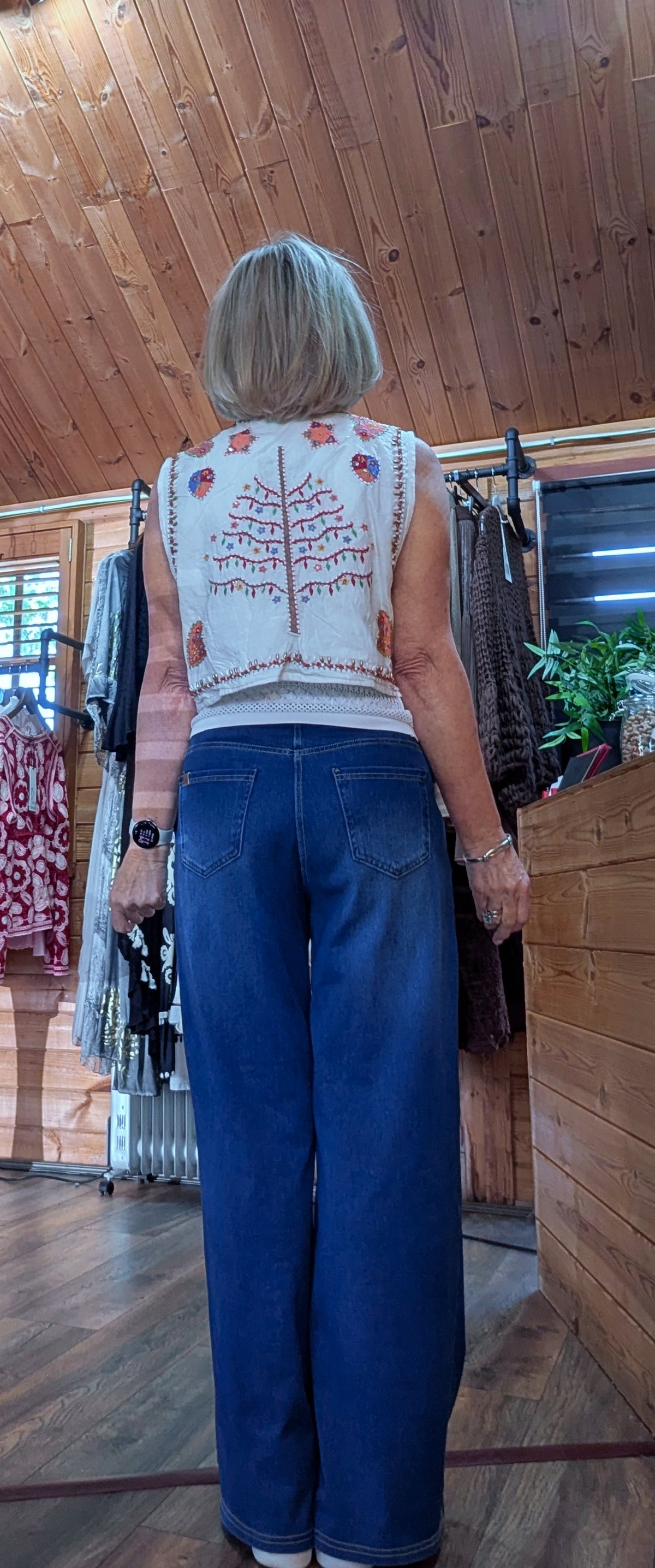 Posy  White Boho Cotton  Embroidery Sleeveless Cardigan