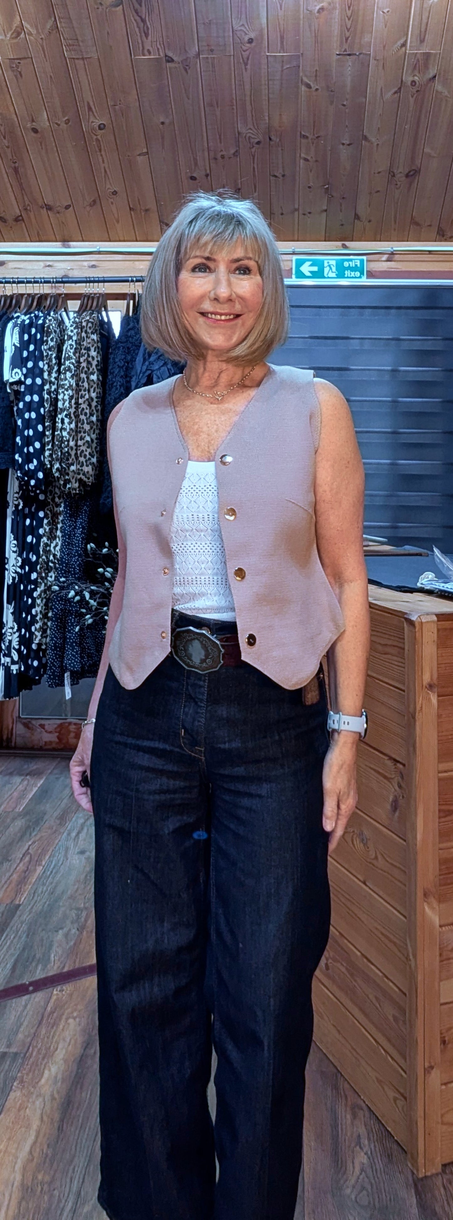 Florence Taupe Sleeveless Cardigan – With Brooch 3D Flowers