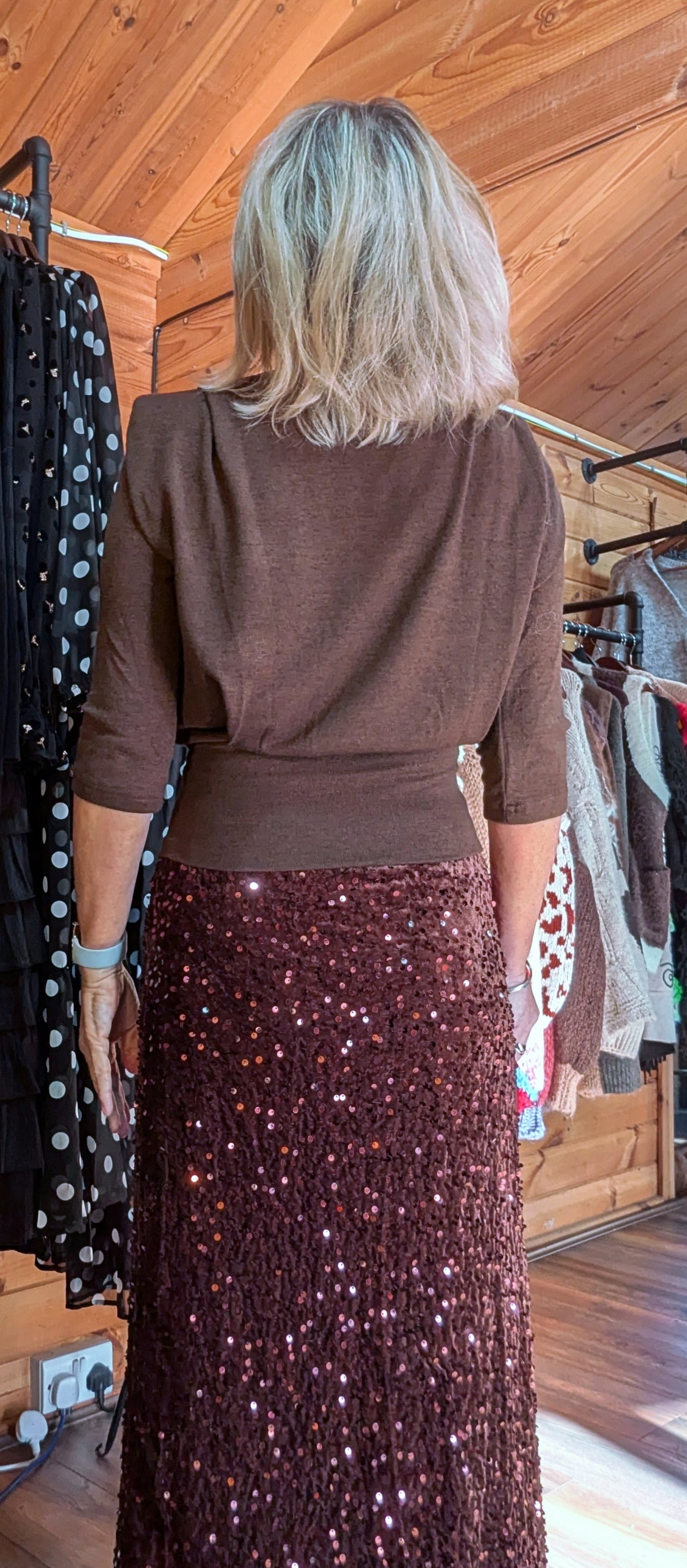 Mindy Chocolate Tailored Sweater – Shoulder Pads  Fitted Waist