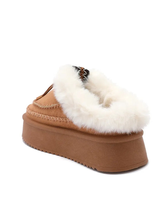 Rear view of Azeala camel platform slipper showing faux fur lining