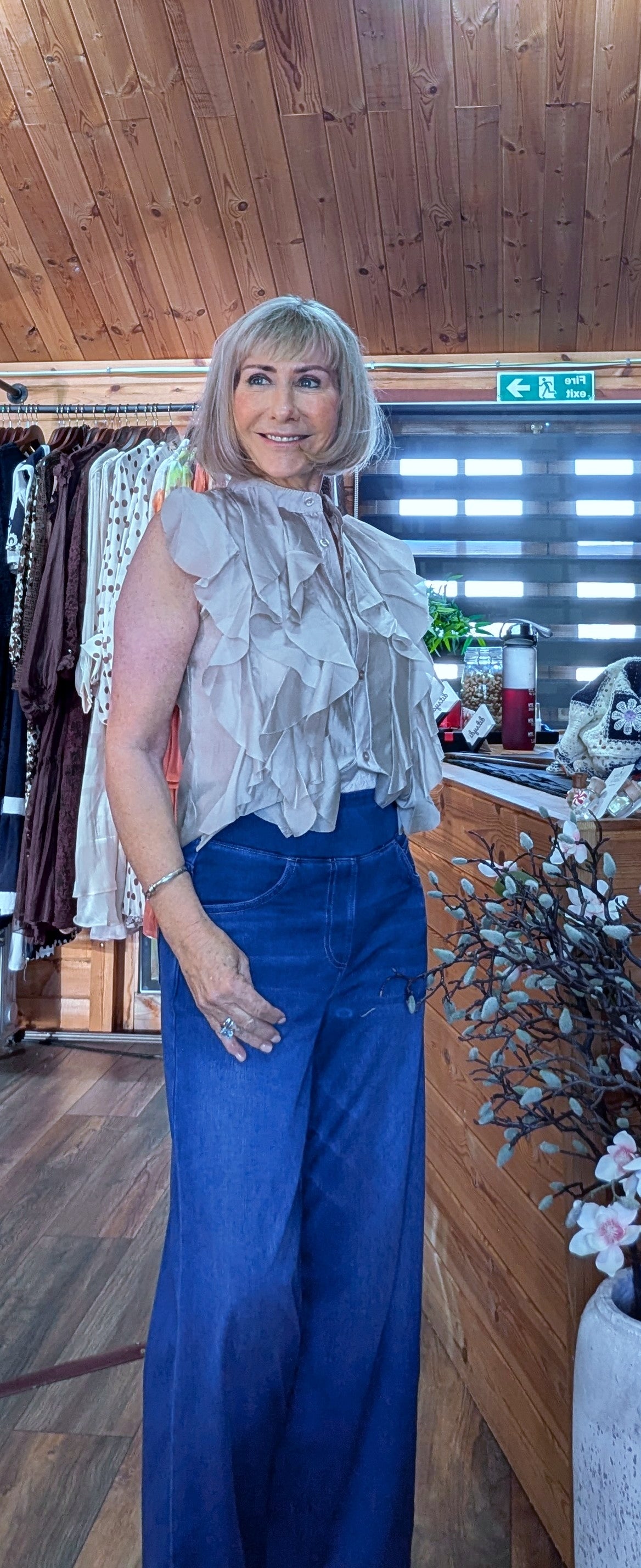 Margot Ruffle Blouse  Petite – Sleeveless Button-Up Ecru
