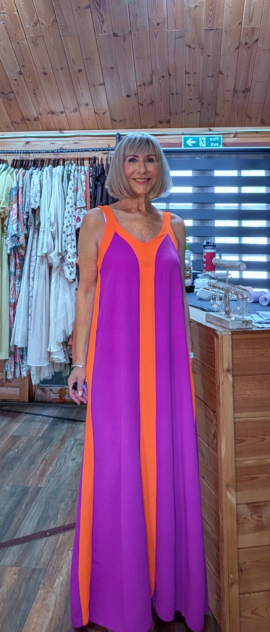 Helena Floaty Maxi Dress – Magenta-Black