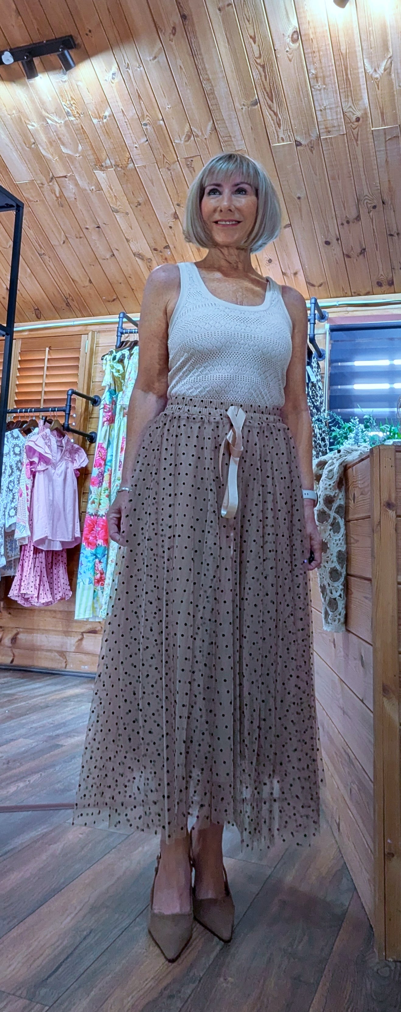 Tabitha one size tulle skirt fits approx UK 8 to 18 for summer styling
