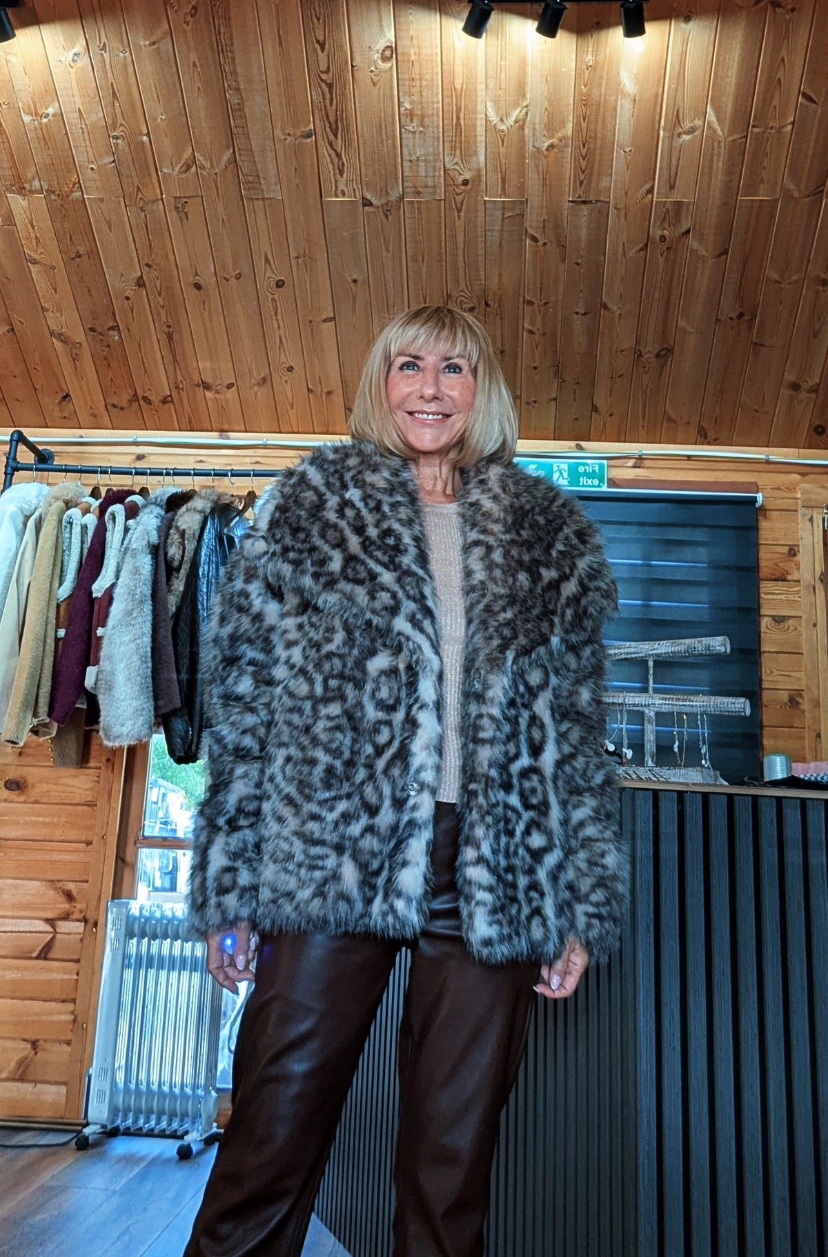 Statement faux fur luxury jacket in leopard print