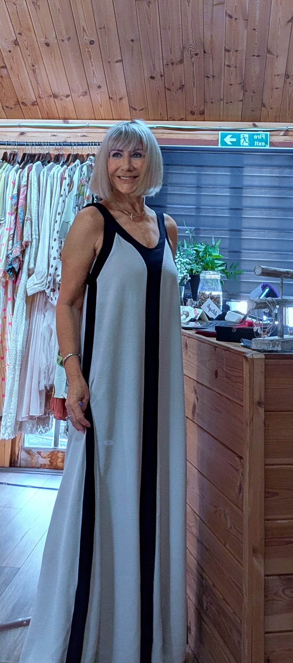 Helena Floaty Maxi Dress – Magenta-Black