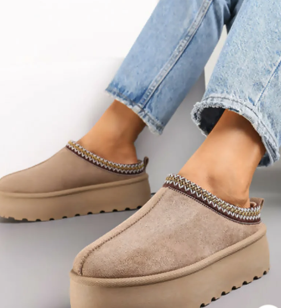 Azeala Slipper Boots– Camel