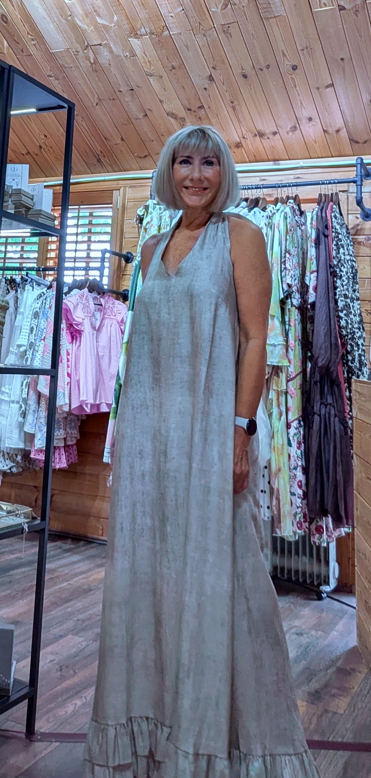 Open back viscose maxi dress for summer holidays