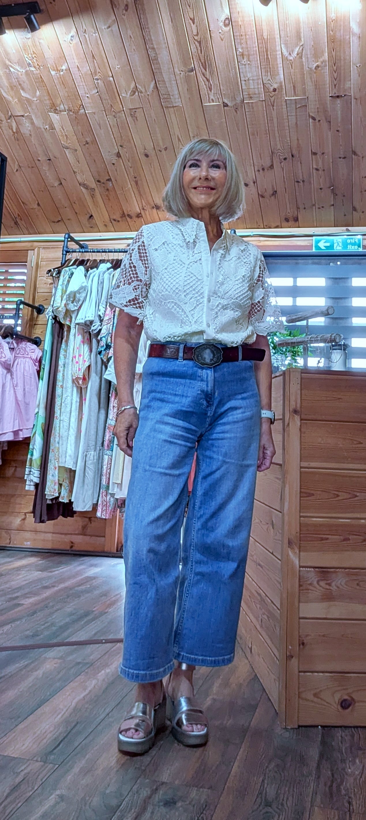 Outfit of the day with Cellina cotton ivory blouse worn with cropped jeans and sandals