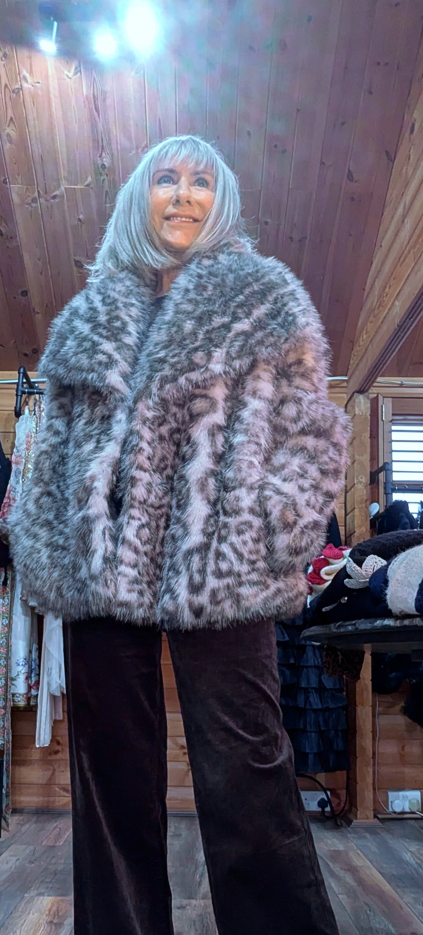 Minnie Leopard Faux Fur Coat – with Side Pockets