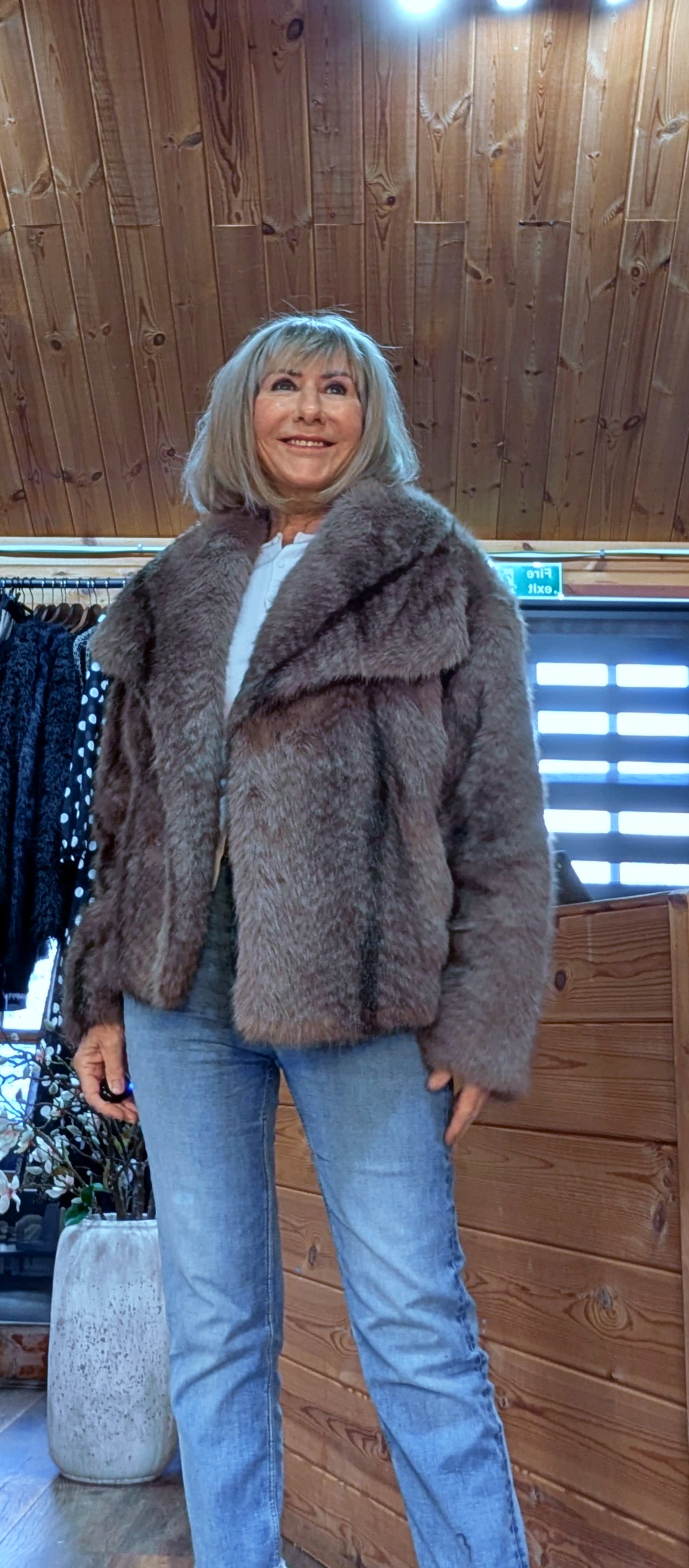 Charlotte Faux Fur Jacket – Taupe - Soft Beige