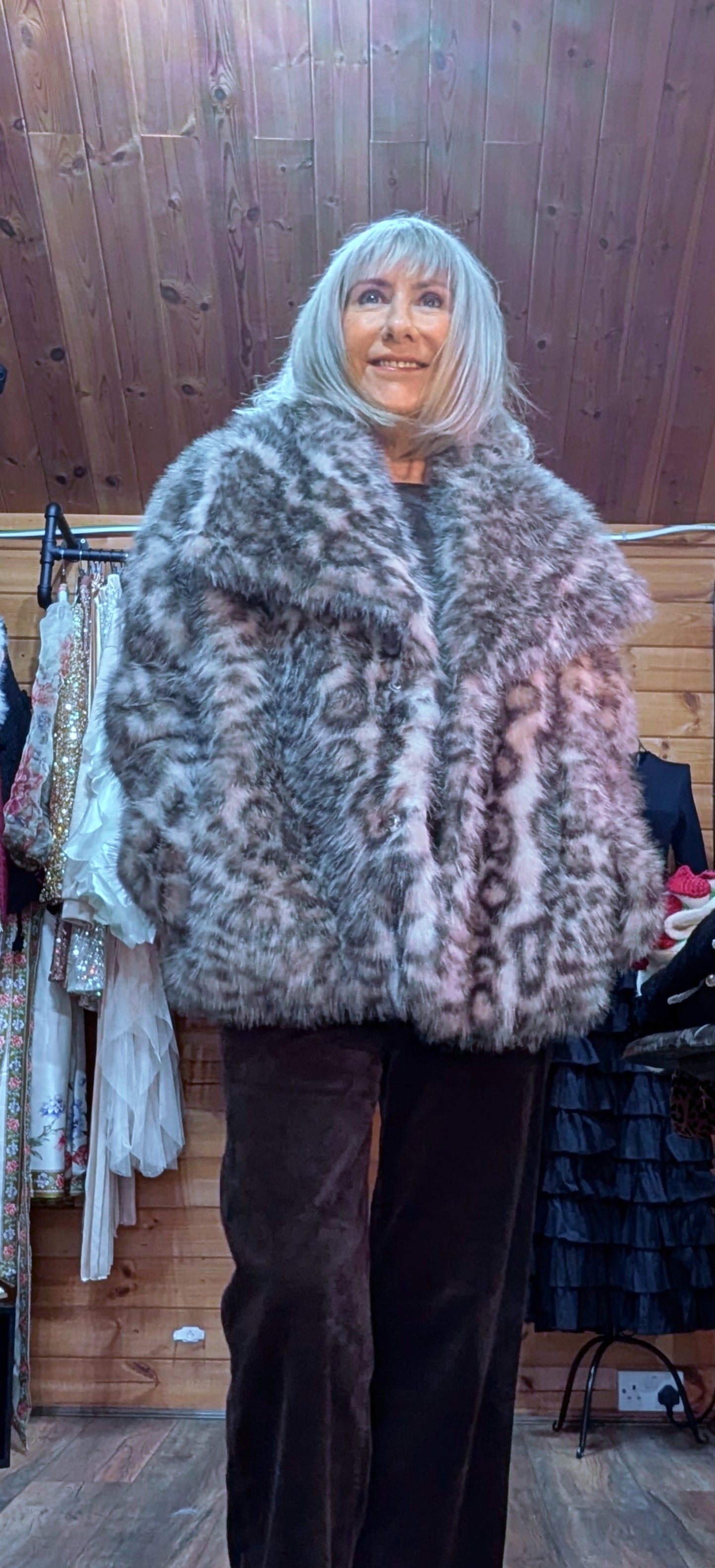 Minnie Leopard Faux Fur Coat – with Side Pockets