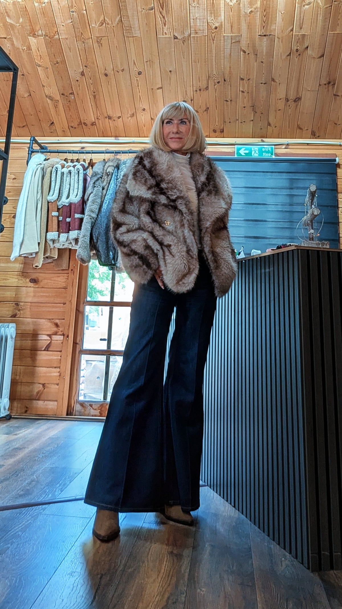 Charlotte faux-fur jacket in taupe with oversized collar and gold button fastening